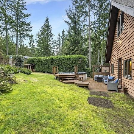 Chalet Style Cottage Near Shawnigan Lake Экстерьер фото